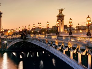 Pont-Alexandre-III-Seine-Lamps-Paris-France-1200x1600[1]